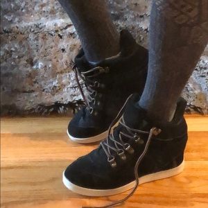 JustFab “Kelsa” ankle boot black lace up